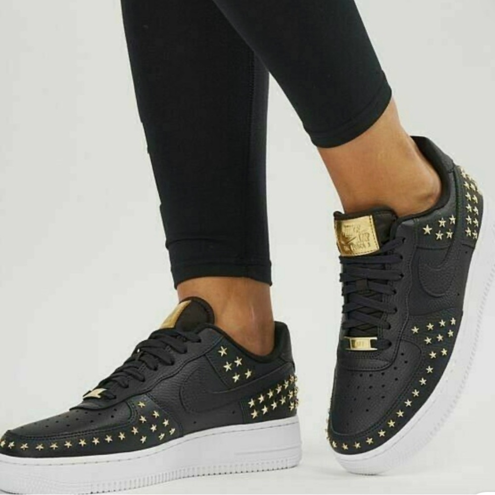 Nike Air Force 1 07 XX GOLD Low Star Studded Black & White Sneakers - Women’s 7